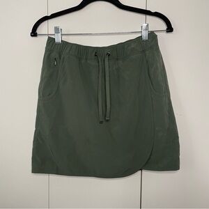 Patagonia Fleetwoth Skort green S drawstring pockets
